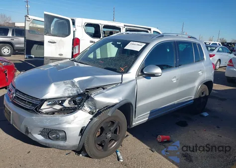 2015 Volkswagen Tiguan R-Line from USA, damaged, VIN WVGAV7AX9FW074366